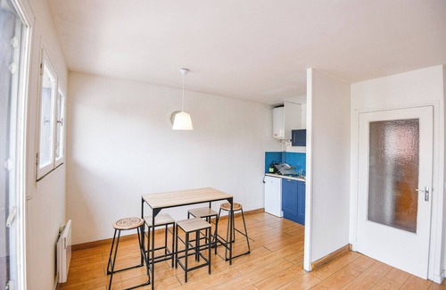 4th Arrondissement Apartment | Bail mobilité - Studio avec balcon proche Timone