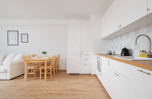 Katowice Apartment | Baildona 18C | Bright Apartment | Balcony, Parking