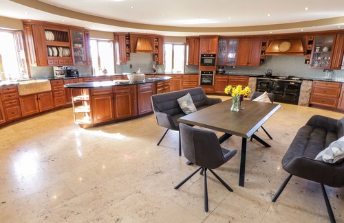 Wild Atlantic Way Cottage | BAILE NA CILLE, pet friendly in Lettermullen, County Galway