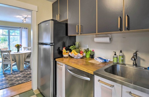 Bainbridge Island House | Bainbridge Island Abode < 1 Mi to Winslow!