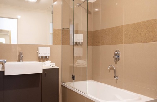 Bairnsdale Hotel | Bairnsdale International