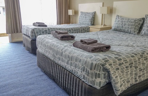 Bairnsdale Hotel | Bairnsdale Main Motel