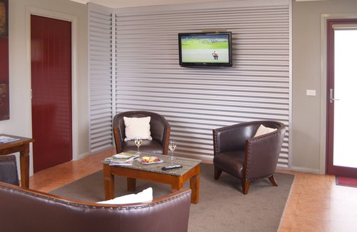 Lucknow Hotel | Bairnsdale Motel