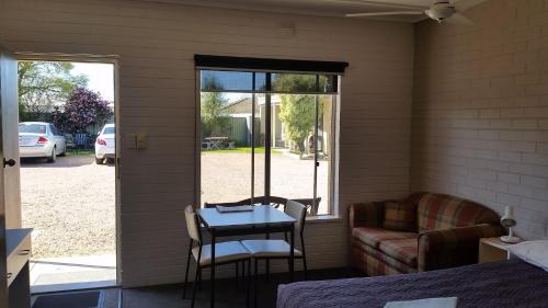 Bairnsdale Hotel | Bairnsdale Town Central Motel