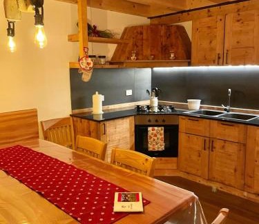 Malborghetto Valbruna Ski Chalet | Baita Alpenrose