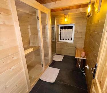 Malborghetto Valbruna Ski Chalet | Baita Alpenrose