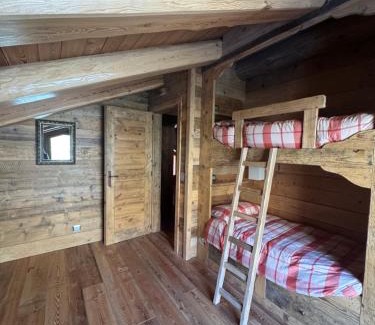 Traverses Ski Chalet | Baita Cashmere
