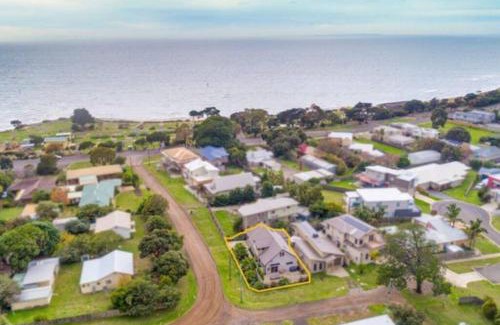Indented Head House | Baja Beach Lodge