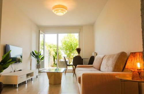 Miengo Apartment | Bajo con jardines cerca de la playa