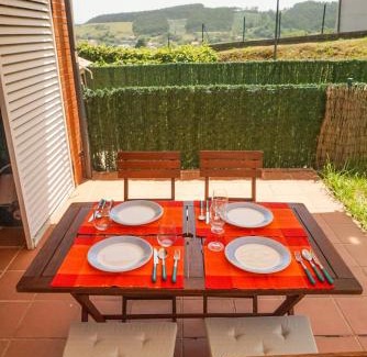 Miengo Apartment | Bajo con jardines cerca de la playa