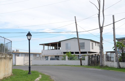Bajo Apartment | BAJOS MARINA BEACH HOUSE; Enjoy Sunsets on the Coast of the Caribbean Sea