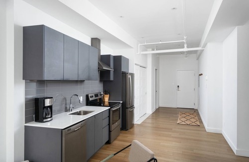 Chinatown Apartment | Bakan - Palais des Congres