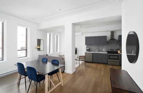 Chinatown Apartment | Bakan - Palais des Congres
