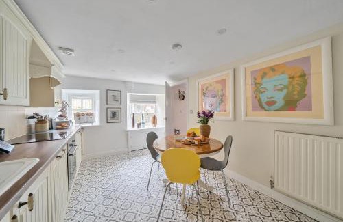 Shaftesbury House | Bakers Cottage