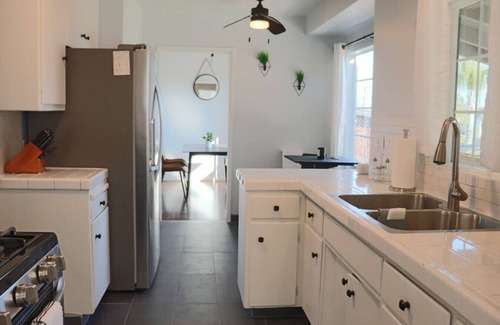 Bakersfield House | Bakersfield Sunset Stay