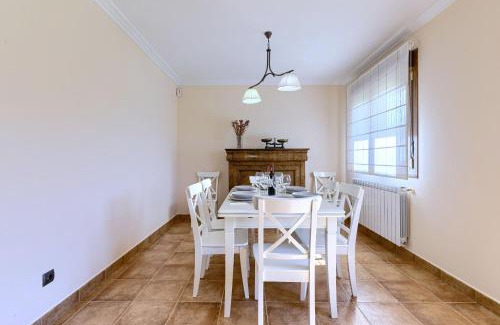 Bakio House | Bakio Country House by Next Stop Bilbao