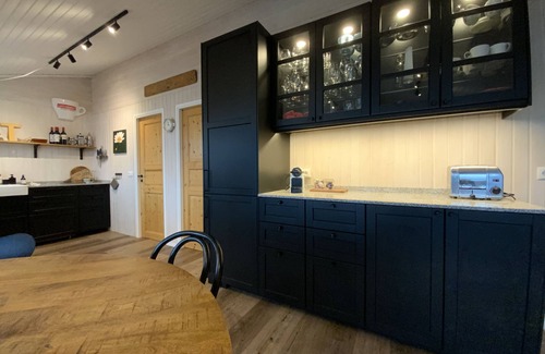 Selfoss House | Bakkakot lodge with beautiful scenic view over the river Sog