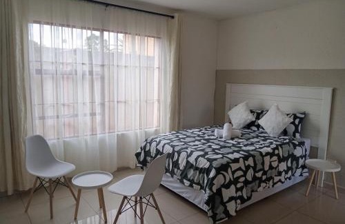 Greater Johannesburg Metropolitan Area Apartment | Baksman's Retreat