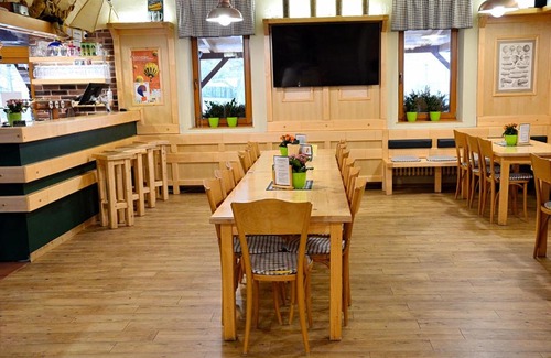 Radesin Hotel | Balónový hotel a pivovar Radešín