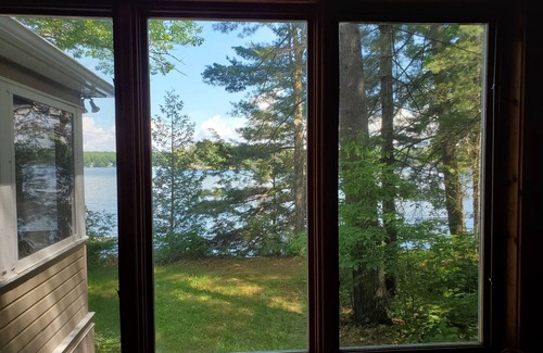 Bala Cottage | Bala Park Island Cottage on Lake Muskoka with private 100 ft waterfront lot.