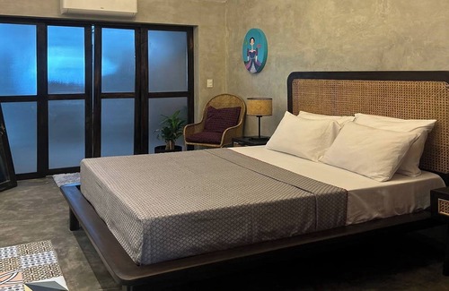 Laoag Hotel | Balai Balatong