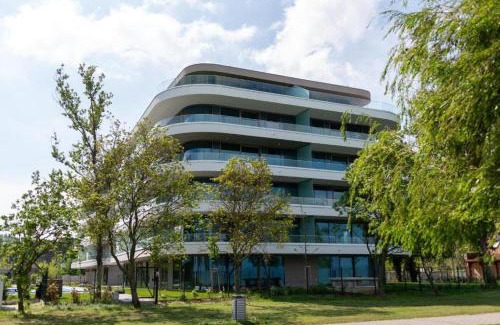 Siofok Aranypart Apartment | BalaLux Wave Apartman