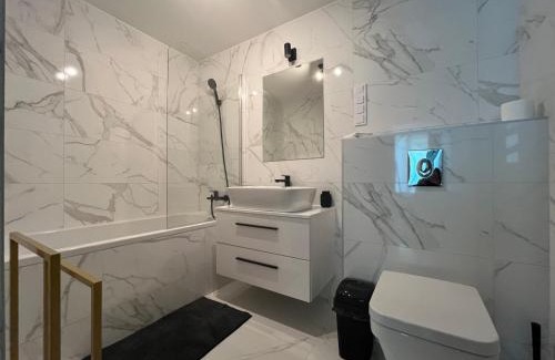 Siofok Aranypart Apartment | BalaLux Wave Apartman