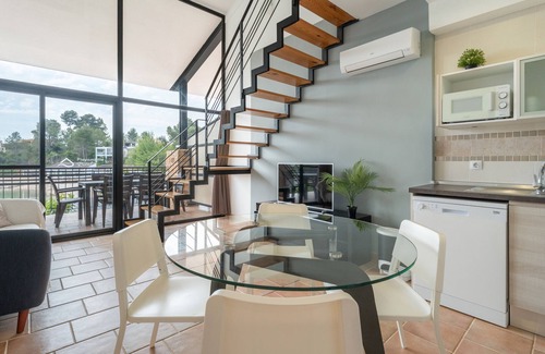 Navarres Apartment | Balcón de las Fuentes: Design, comfort and unique views