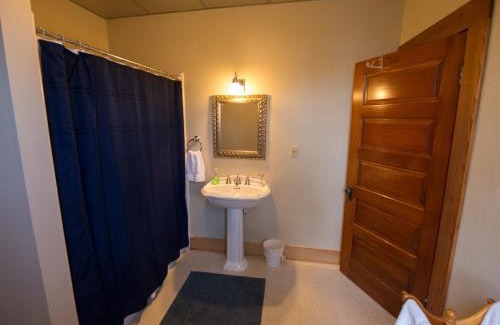 Dufur Hotel | Balch Hotel