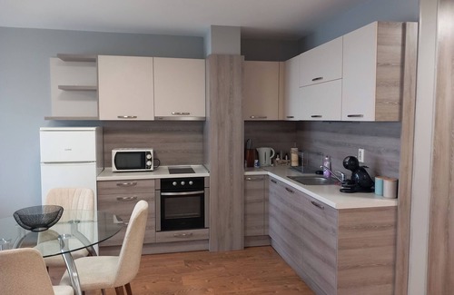 Balchik Apartment | BALCHIK PERLA Apartament cu dotari complete si vedere la mare, 900 m de plaja.