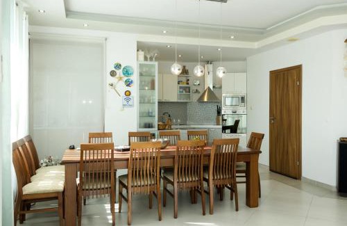 Balchik Apartment | Balchik Sea View Escape 5BR Luxury with Hot Tub & Free Parking