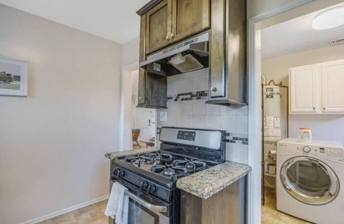 Reseda House | Balcom Breeze Escape