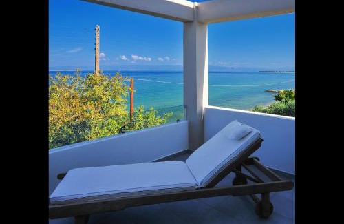 Skala Sotiros Apartment | Balconies on Sea
