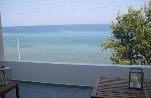 Skala Sotiros Apartment | Balconies on Sea