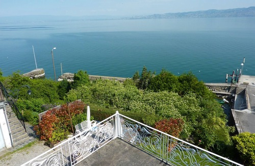 Meillerie Apartment | Balcony above Lake Geneva near Evian-les-Bains-le lac and Thollon-le ski