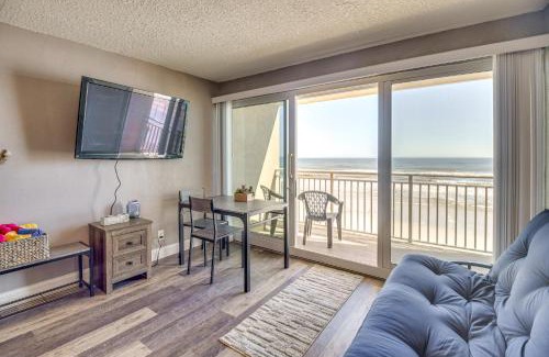 Daytona Beach Apartment | Balcony Direct Oceanfront Gem in Daytona Beach!
