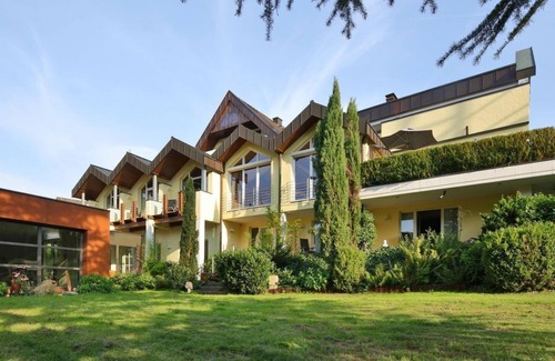 Hasenfeld House | Balcony/garden room - Landhaus Weber
