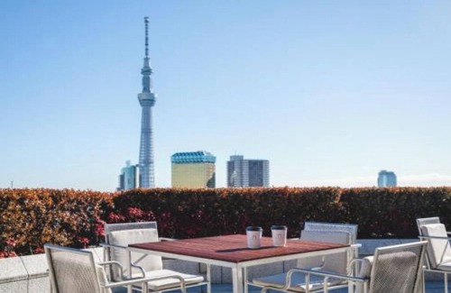 Nishiasakusa Hotel | Balcony King Suite hotel in amazing Taito City with AC, fitness room, WiFi