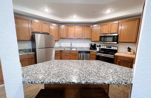 Grandville Apartment | Balcony suite with parking at The Grand Castle