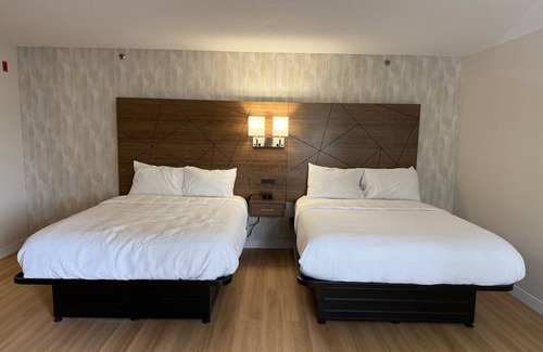 West Springfield Hotel | Baldwin Inn & Suites, SureStay Collection by Best Western