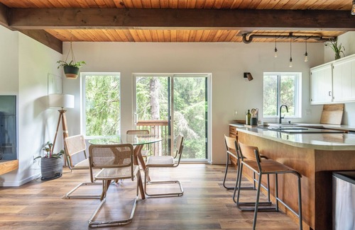 Neskowin House | Baleen. Gorgeous outdoor sauna, stylish interior, pet friendly.