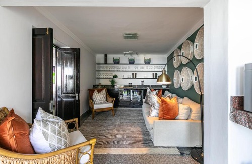 Bantry Bay Villa | Bali and Eva Fresnaye. Luxurious 7 bedroom villa. Pool and grand patio