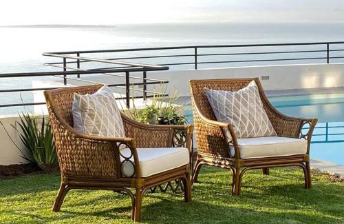 Bantry Bay Villa | Bali and Eva Fresnaye. Luxurious 7 bedroom villa. Pool and grand patio
