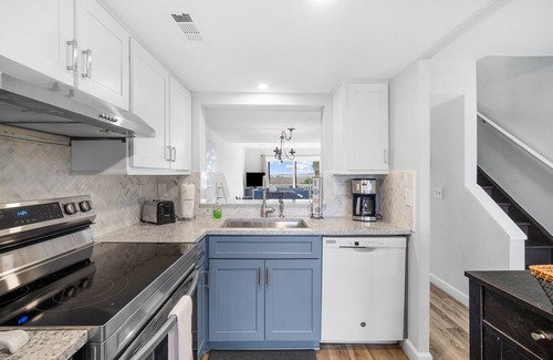 Oceanmarsh Subdivision Condo | Bali Retreat: 180° Ocean and Hunting Island Deck Views