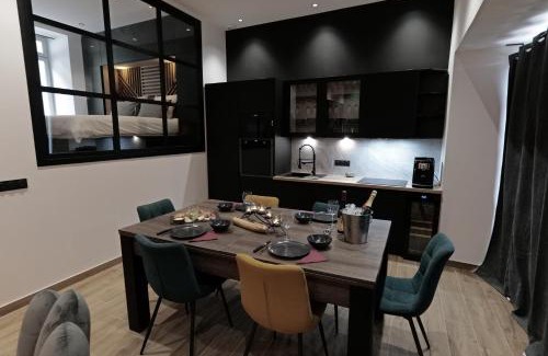 Besancon Apartment | Bali Suite