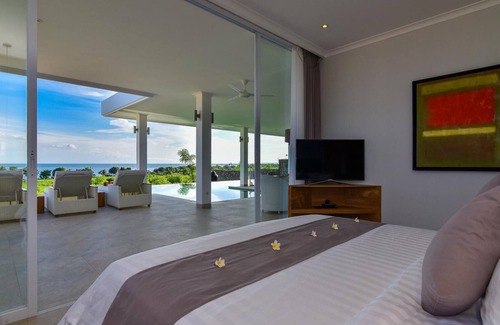 Umeanyar House | Bali Waterfront Vacation Rental