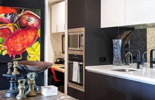 Camperdown Apartment | Balinese Charm meets Resort Living in Inner Sydney