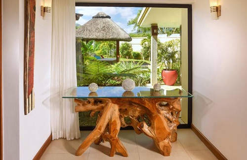 Black River Villa | Balinese villa in the heart of lush vegetation
