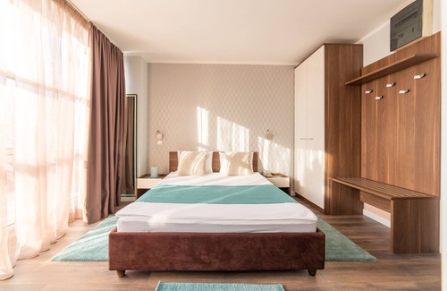 Banovo brdo Hotel | Balkan Hotel Garni