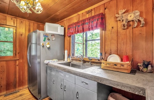 Kalkaska Cottage | Ball’s Bearadise
